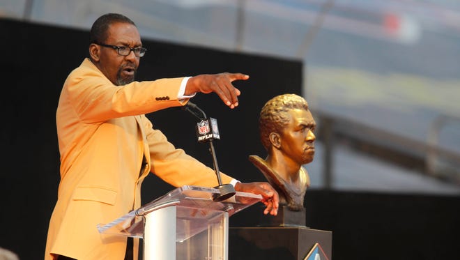 Seattle Seahawks former safety Kenny Easley delivers his speech during the Pro Football Hall of Fame enshrinement ceremonies at the Tom Benson Hall of Fame Stadium.