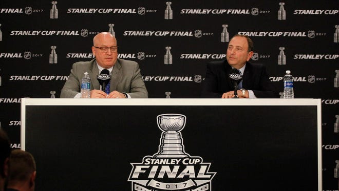 NHL commissioner Gary Bettman (right) and deputy commissioner Bill Daly (left) recently awarded Dallas the 2018 NHL draft.