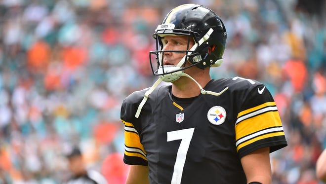 Pittsburgh Steelers quarterback Ben Roethlisberger (7) looks on in the game against the Miami Dolphins during the second half at Hard Rock Stadium.
