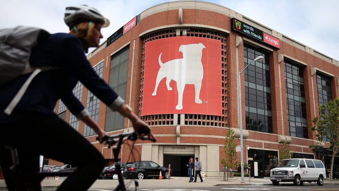 Social game maker Zynga sunk millions into a perk-filled, jaw-dropping headquarters building in San Francisco, the former site of Sega's U.S. headquarters.