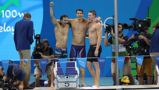 Ryan Murphy, Michael Phelps, Cody Miller and Nathan Adrian of the U.S. won the men's 4x100 medley relay.