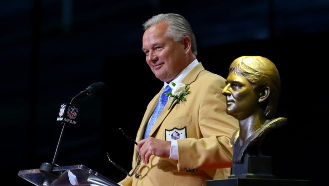 Morten Andersen gives his acceptance speech during the 2017 Pro Football Hall of Fame enshrinement at Tom Benson Hall of Fame Stadium.