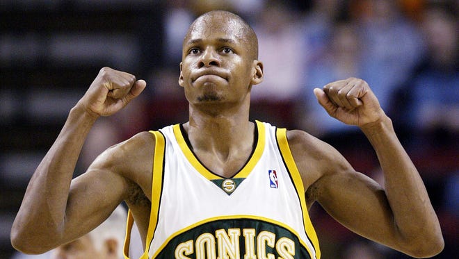 Ray Allen reacts in frustration to a Sonics turnover in the first quarter against the Minnesota Timberwolves on Friday, Feb. 25, 2005.