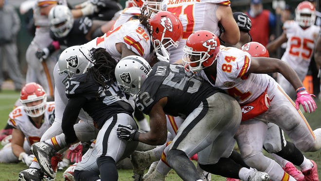 11. Chiefs (17): "Hungry Pig Right" ... that would be Sunday's touchdown play designed for 346-pound moonlighting FB Dontari Poe. Put in your fantasy claims now.