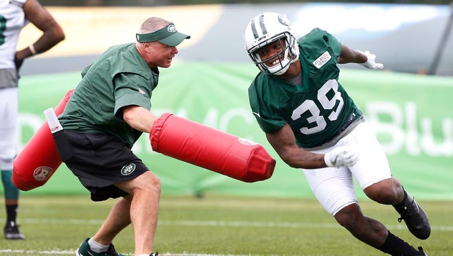 Jets defensive back Corey White goes through drills during practice in Florham Park, N.J.