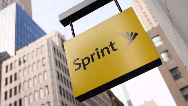 Sprint opened a pop-up store next to a Verizon retailer to compete directly with the cell phone provider.