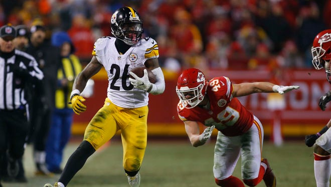 3. Steelers: Le'Veon Bell didn't reach a long-term deal before the deadline, leaving his training camp status uncertain. As long as he's healthy in the fall and winter, Pittsburgh's attack remains one of the league's most dangerous.