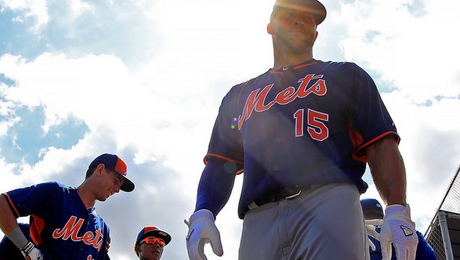 Sept. 19: Tim Tebow signed with the Mets to a deal that included a $100,000 bonus.