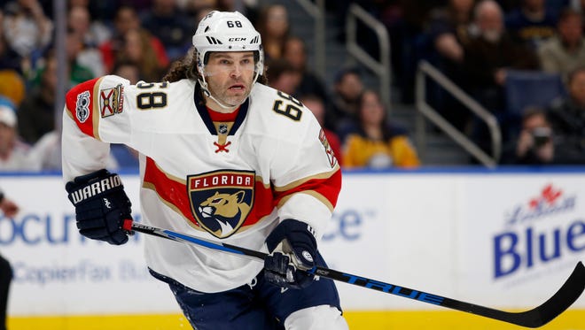 Forward Jaromir Jagr: Reportedly signed a 1-year deal with the Calgary Flames.